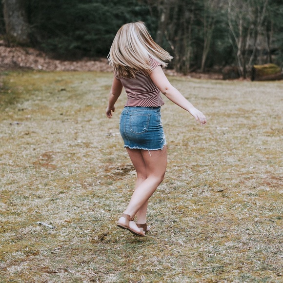 American Eagle Skirt - Picture 4 of 9